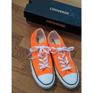 Converse Chuck Taylors Orange